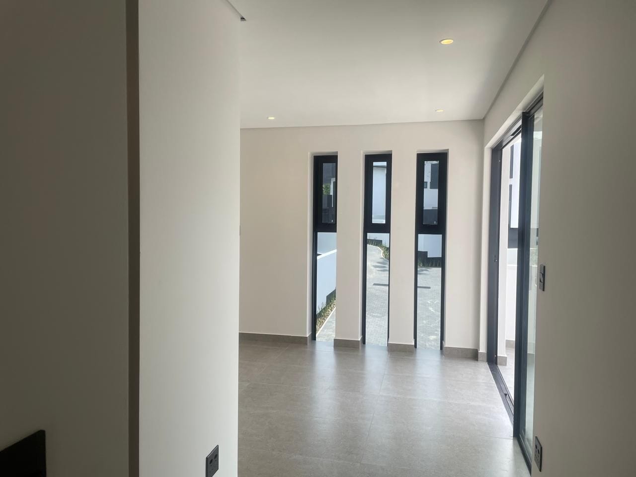 4 Bed Townhouse Property for Sale in Bryanston, Sandton (Gauteng)