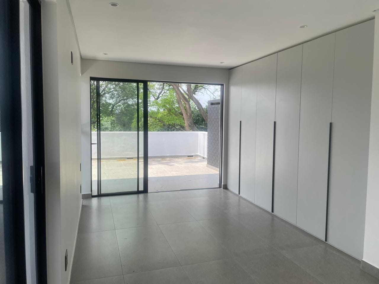 4 Bed Townhouse Property for Sale in Bryanston, Sandton (Gauteng)