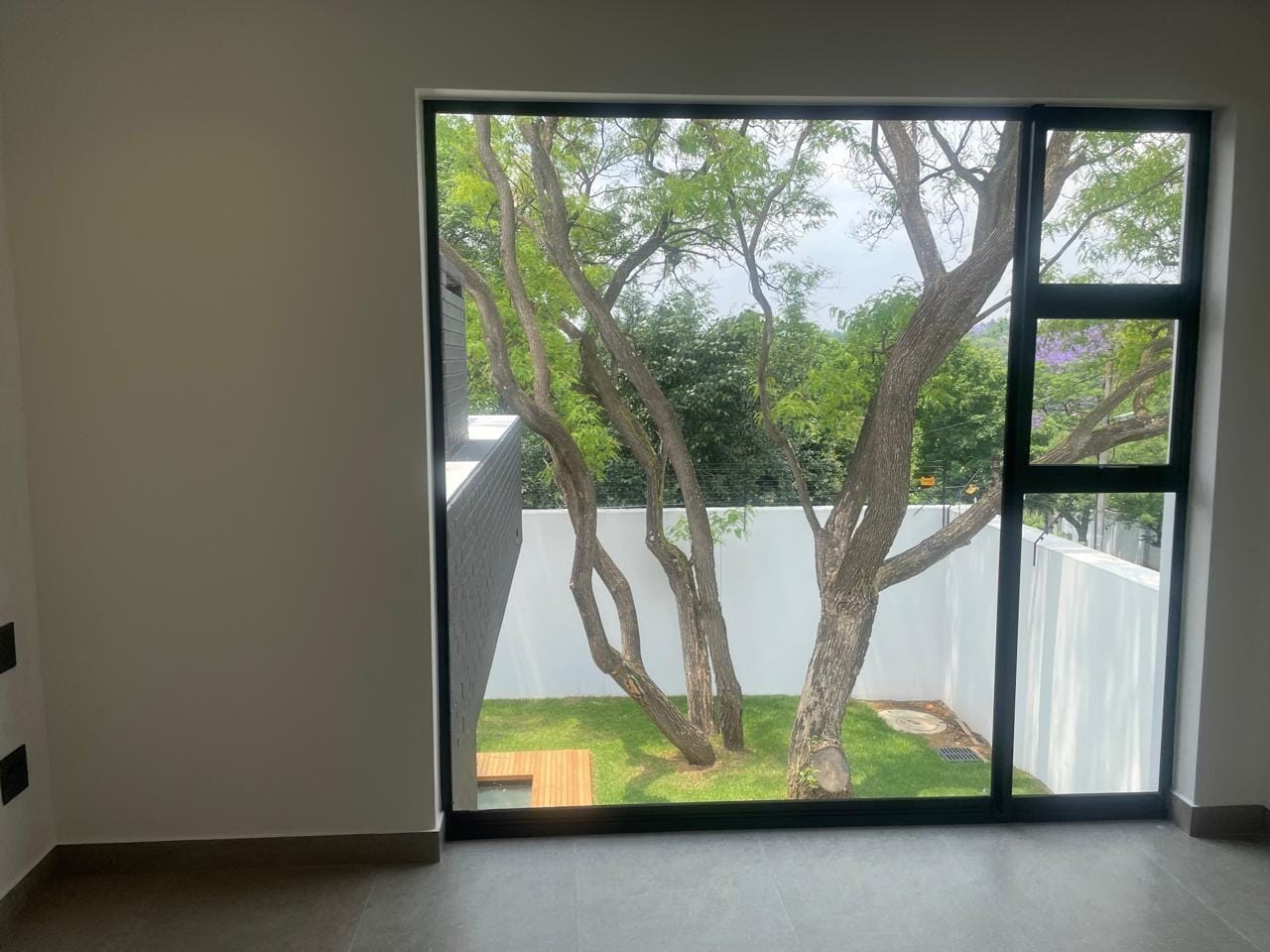 4 Bed Townhouse Property for Sale in Bryanston, Sandton (Gauteng)