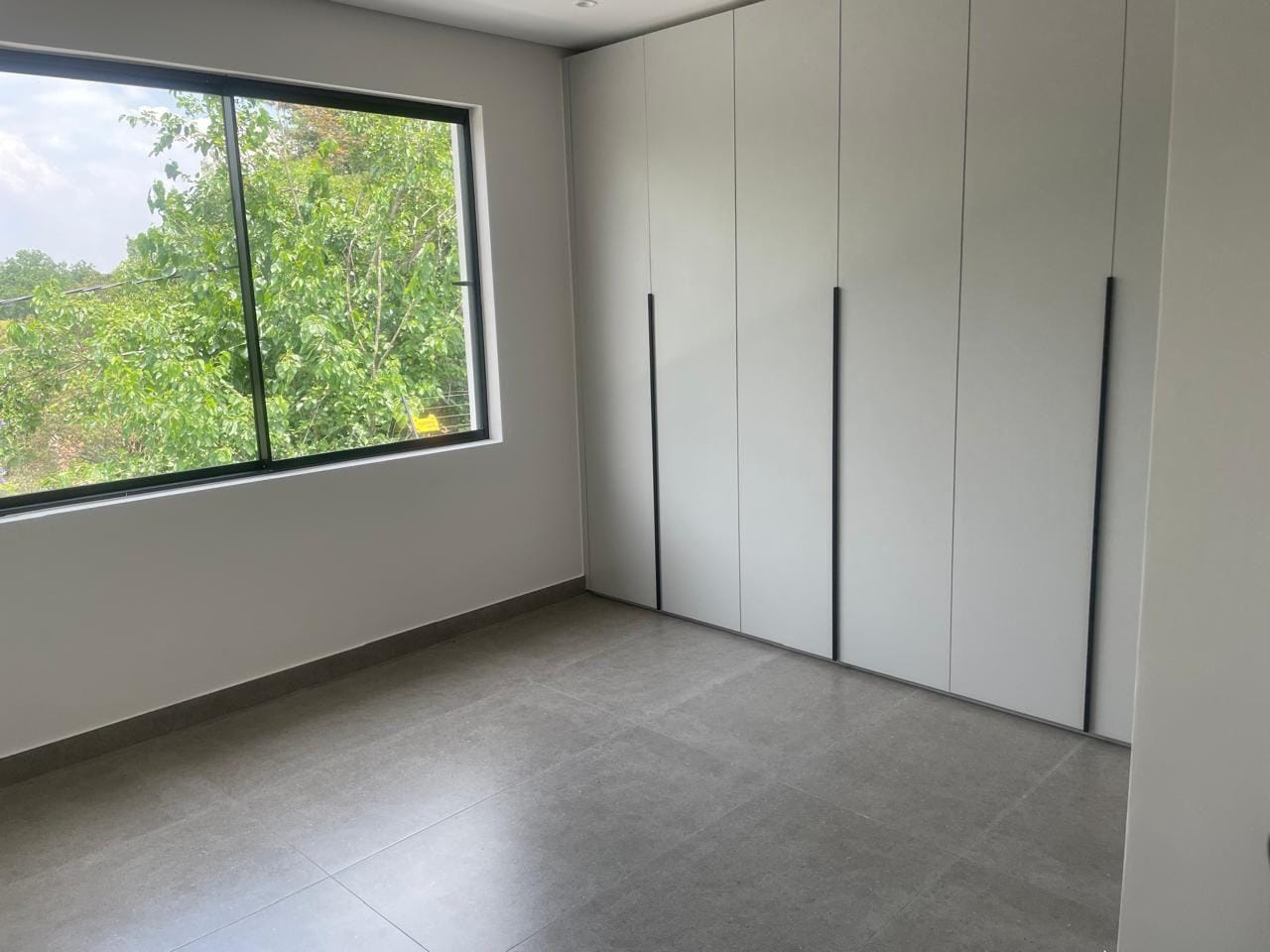 4 Bed Townhouse Property for Sale in Bryanston, Sandton (Gauteng)