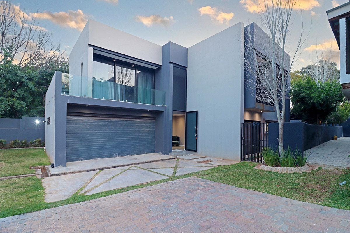 5 Bed House Property for Sale in Bryanston, Sandton (Gauteng)