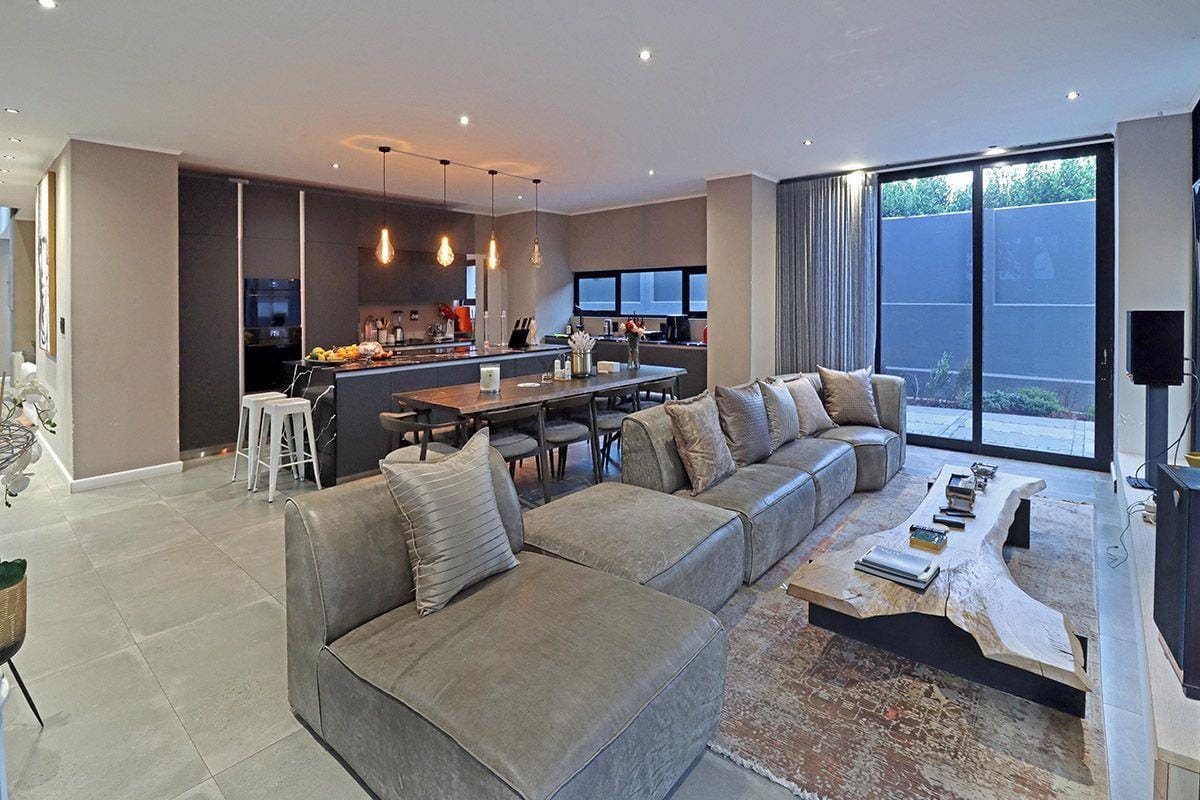 5 Bed House Property for Sale in Bryanston, Sandton (Gauteng)