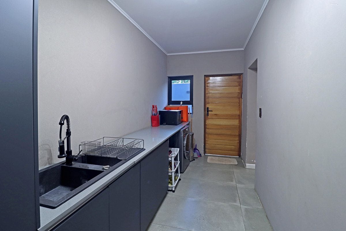 5 Bed House Property for Sale in Bryanston, Sandton (Gauteng)