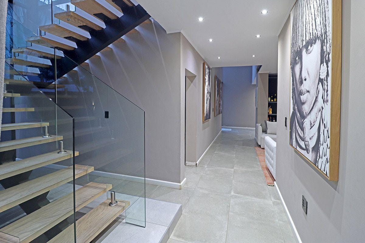 5 Bed House Property for Sale in Bryanston, Sandton (Gauteng)