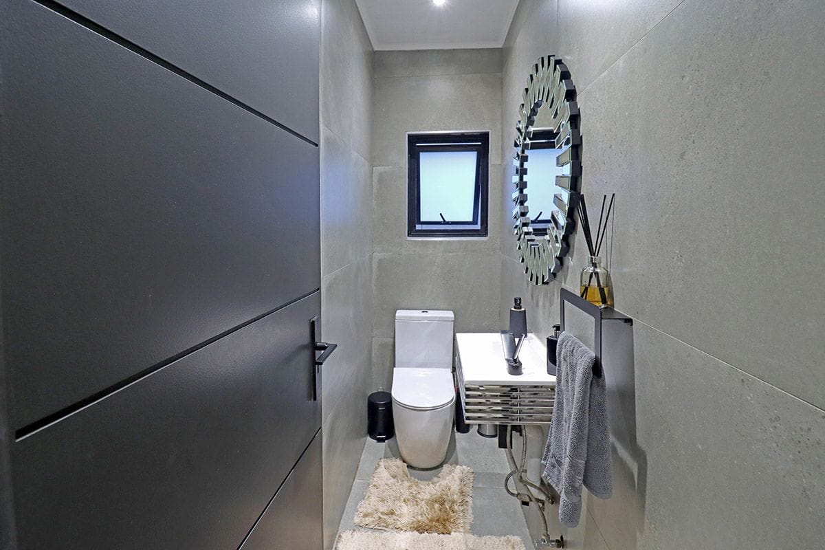 5 Bed House Property for Sale in Bryanston, Sandton (Gauteng)