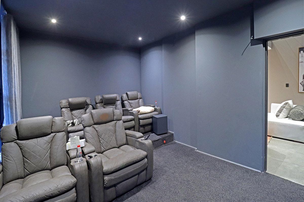 5 Bed House Property for Sale in Bryanston, Sandton (Gauteng)