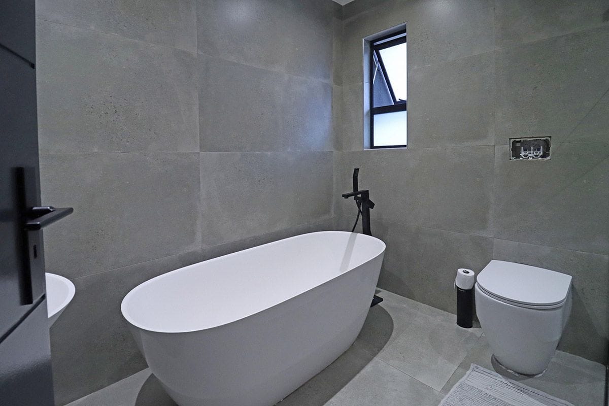 5 Bed House Property for Sale in Bryanston, Sandton (Gauteng)
