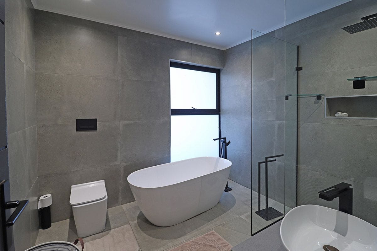 5 Bed House Property for Sale in Bryanston, Sandton (Gauteng)