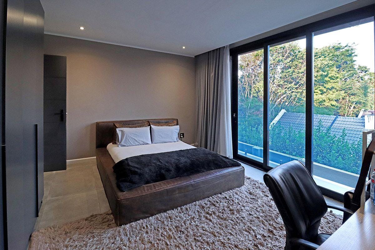 5 Bed House Property for Sale in Bryanston, Sandton (Gauteng)