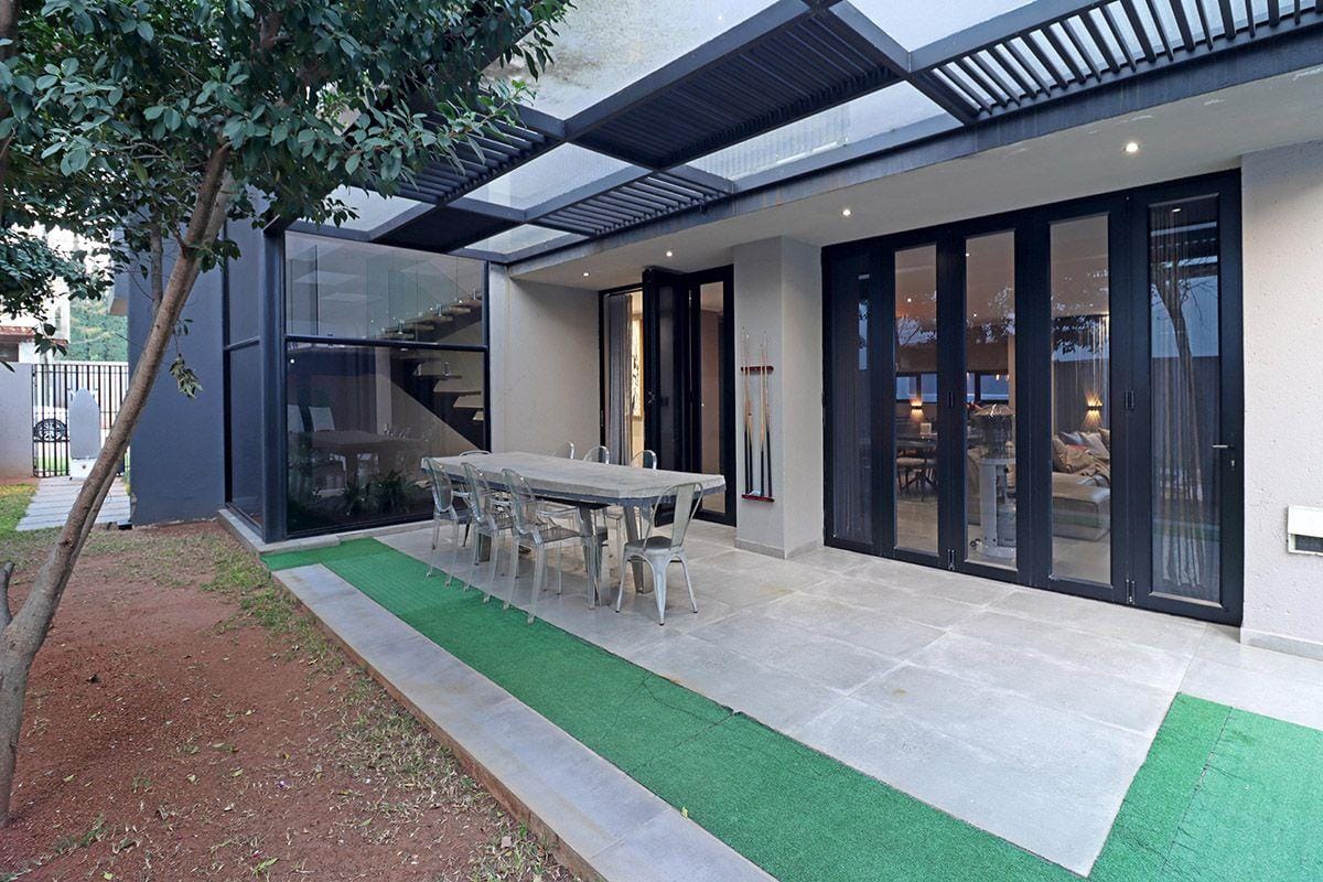 5 Bed House Property for Sale in Bryanston, Sandton (Gauteng)