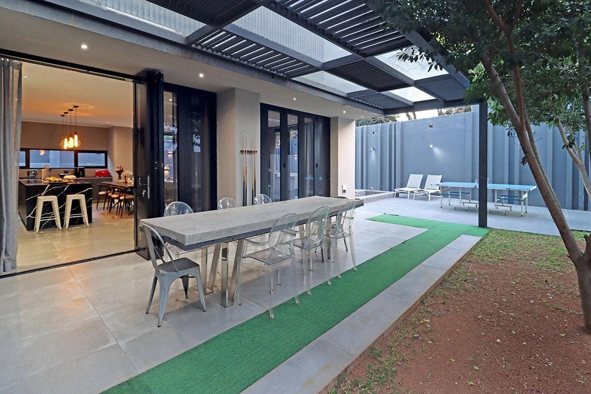 5 Bed House Property for Sale in Bryanston, Sandton (Gauteng)