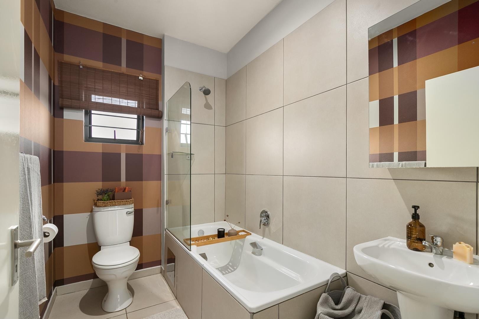 2 Bed Apartment Property for Sale in Rembrandt Park, Johannesburg (Gauteng)